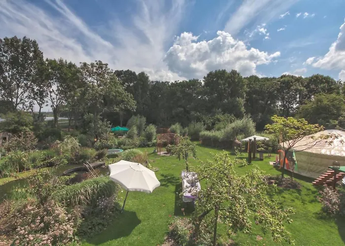 Gasthuis Reijgershof - Bali With Private Terrace 3*